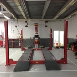 Cầu Nâng 4 Trụ Kiểm Tra Góc Đặt Bánh Xe ô tô