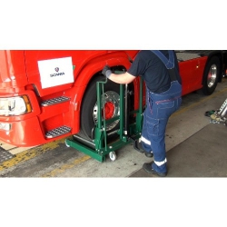 Xe nâng lốp xe tải bus container WD 500