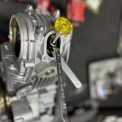 Núm chỉnh xu pap Kowa