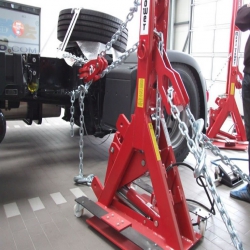 Bộ kéo nắn Blackhawk dành cho khung xe buýt và xe tải