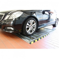 Bệ thử phanh xe con và xe tải nhẹ hiển thị máy tính