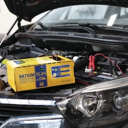 Máy sạc ắc quy GYS Batium 15-24