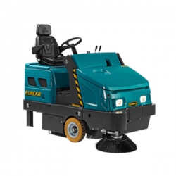 Máy Quét Rác Ngồi Lái Sử Sụng Động Cơ Diesel