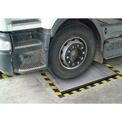 Thiết bị kiểm tra trượt ngang xe con và xe tải